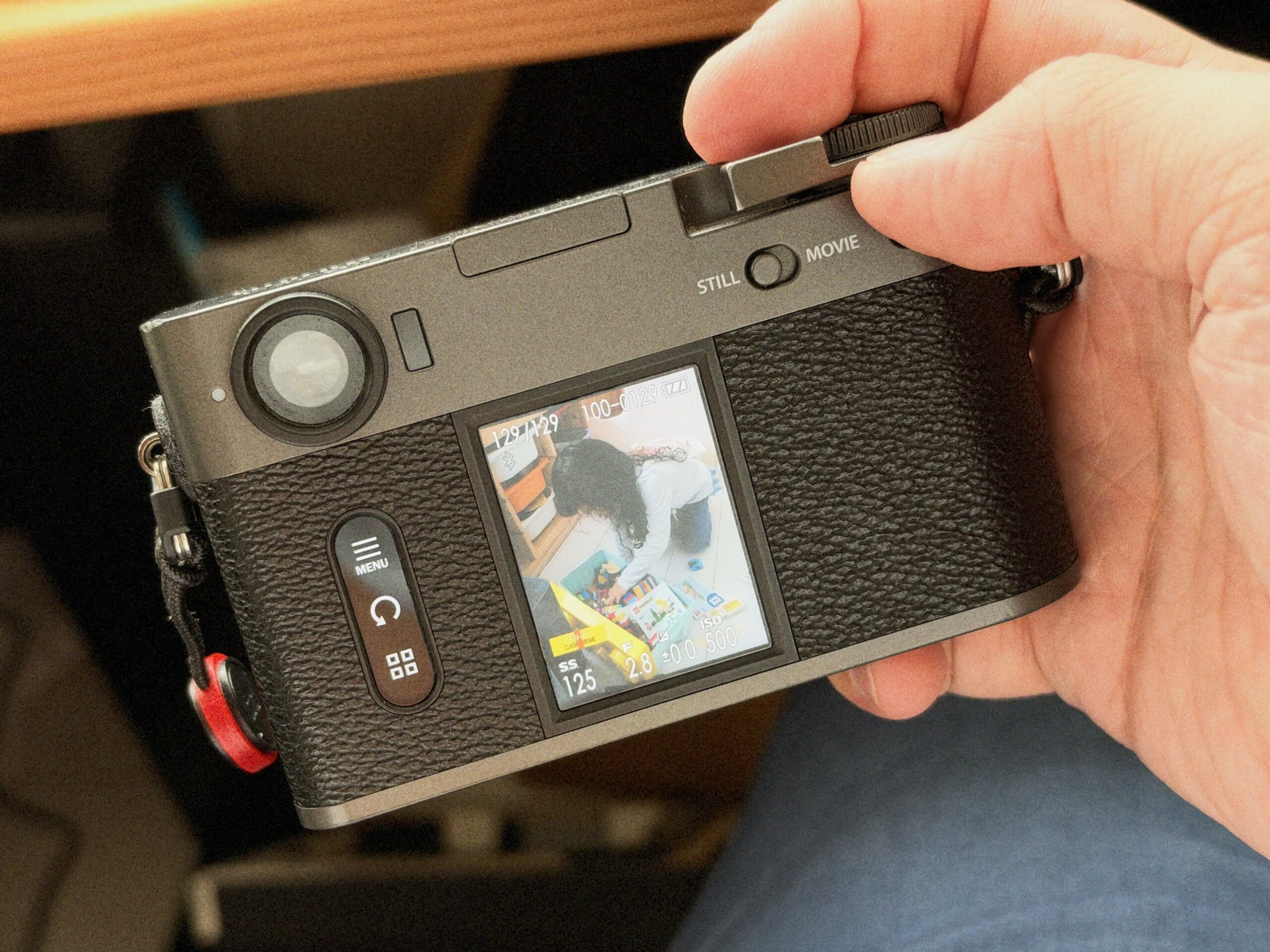 X halfの再生ボタンで同じ写真を表示したところ。フィルム表示はCLASSIC CHROME